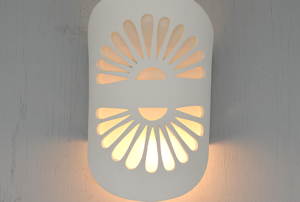 Shield Handcut-Double Fan-Half Round-White-Indoor-Outdoor